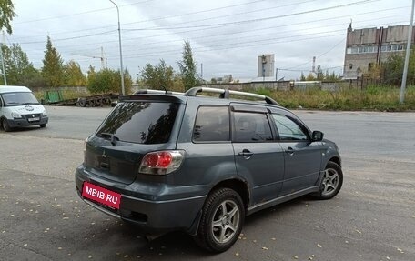 Mitsubishi Outlander III рестайлинг 3, 2004 год, 370 000 рублей, 5 фотография