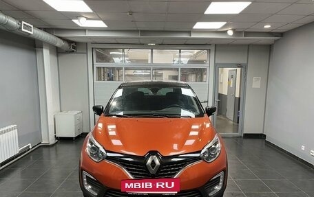 Renault Kaptur I рестайлинг, 2019 год, 1 825 000 рублей, 2 фотография