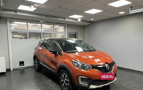 Renault Kaptur I рестайлинг, 2019 год, 1 825 000 рублей, 3 фотография