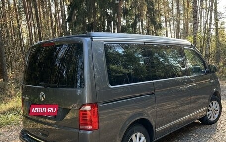 Volkswagen California T6, 2017 год, 7 000 000 рублей, 3 фотография