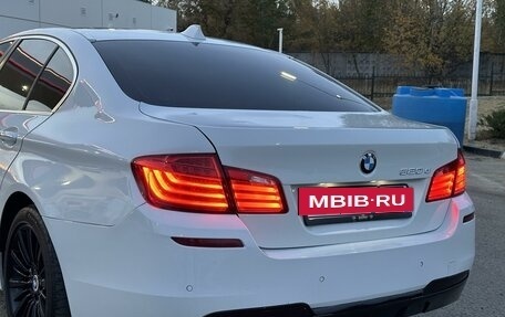 BMW 5 серия, 2014 год, 1 950 000 рублей, 17 фотография