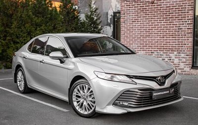 Toyota Camry, 2021 год, 3 990 000 рублей, 1 фотография