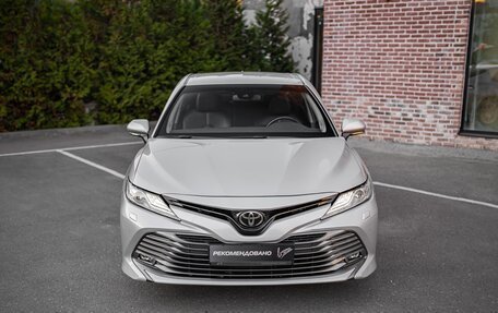 Toyota Camry, 2021 год, 3 990 000 рублей, 20 фотография