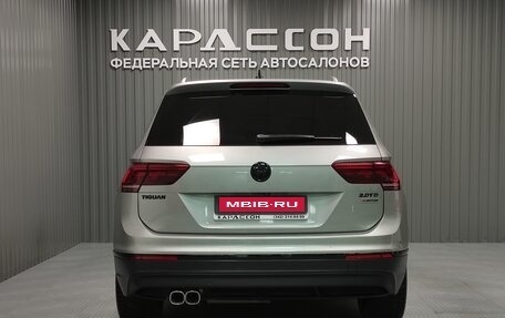 Volkswagen Tiguan II, 2017 год, 2 655 000 рублей, 4 фотография