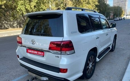 Toyota Land Cruiser 200, 2017 год, 6 500 000 рублей, 2 фотография