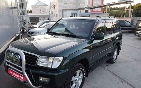 Toyota Land Cruiser 100 рестайлинг 2, 2000 год, 2 100 000 рублей, 6 фотография