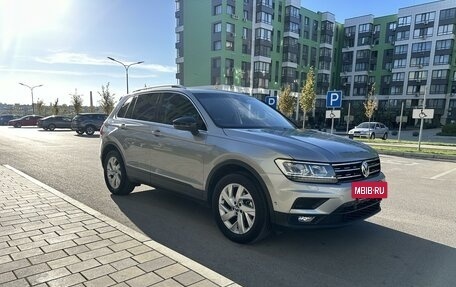 Volkswagen Tiguan II, 2019 год, 2 935 000 рублей, 8 фотография