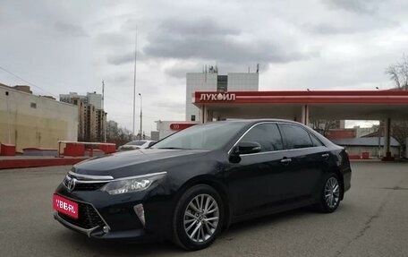 Toyota Camry, 2017 год, 2 600 000 рублей, 1 фотография