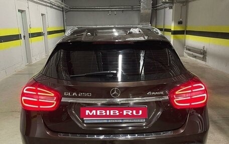 Mercedes-Benz GLA, 2014 год, 1 900 000 рублей, 11 фотография