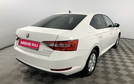 Skoda Superb III рестайлинг, 2018 год, 2 285 000 рублей, 5 фотография