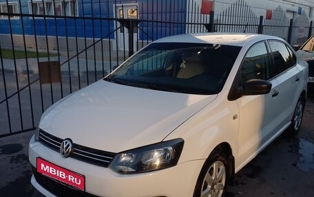 Volkswagen Polo VI (EU Market), 2015 год, 845 000 рублей, 1 фотография