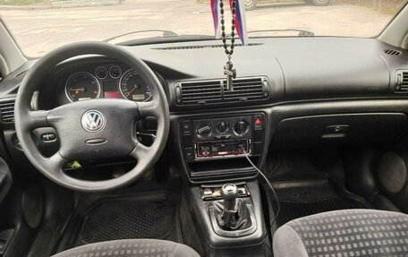 Volkswagen Passat B5+ рестайлинг, 2001 год, 525 000 рублей, 2 фотография