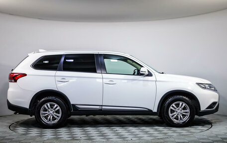 Mitsubishi Outlander III рестайлинг 3, 2019 год, 2 269 000 рублей, 4 фотография