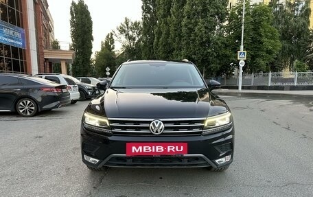 Volkswagen Tiguan II, 2017 год, 2 850 000 рублей, 2 фотография