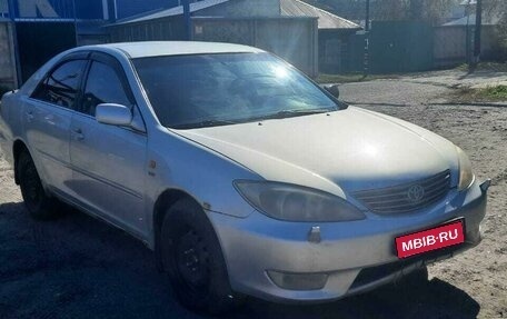 Toyota Camry V40, 2003 год, 670 000 рублей, 18 фотография