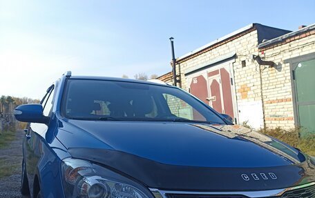 KIA cee'd I рестайлинг, 2011 год, 850 000 рублей, 14 фотография