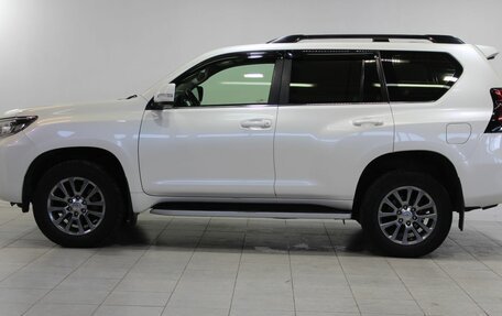 Toyota Land Cruiser Prado 150 рестайлинг 2, 2018 год, 5 190 000 рублей, 8 фотография