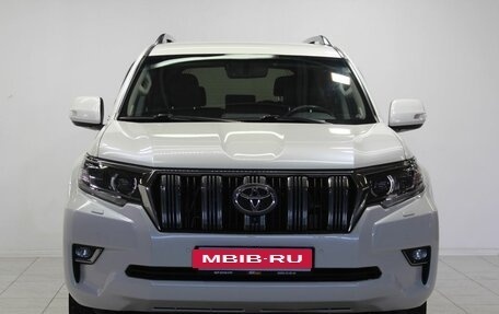 Toyota Land Cruiser Prado 150 рестайлинг 2, 2018 год, 5 190 000 рублей, 2 фотография