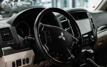 Mitsubishi Pajero IV, 2019 год, 4 000 000 рублей, 12 фотография