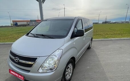 Hyundai Grand Starex Grand Starex I рестайлинг 2, 2008 год, 1 700 000 рублей, 1 фотография