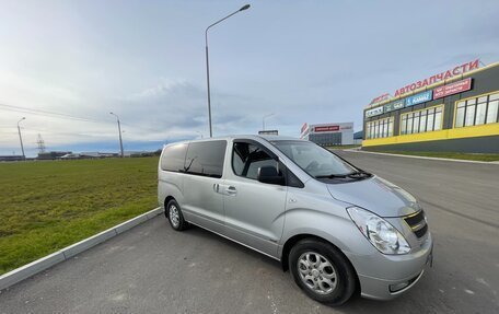 Hyundai Grand Starex Grand Starex I рестайлинг 2, 2008 год, 1 700 000 рублей, 4 фотография