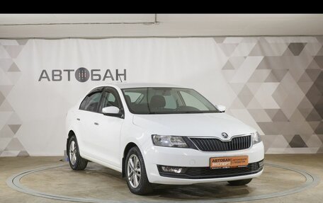 Skoda Rapid I, 2018 год, 1 290 000 рублей, 4 фотография