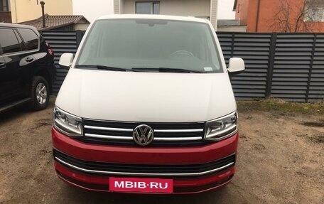 Volkswagen Multivan T6 рестайлинг, 2015 год, 3 300 000 рублей, 3 фотография