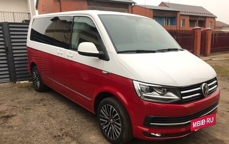 Volkswagen Multivan T6 рестайлинг, 2015 год, 3 300 000 рублей, 2 фотография