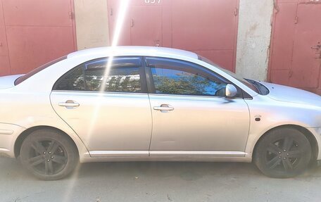 Toyota Avensis III рестайлинг, 2003 год, 499 999 рублей, 4 фотография