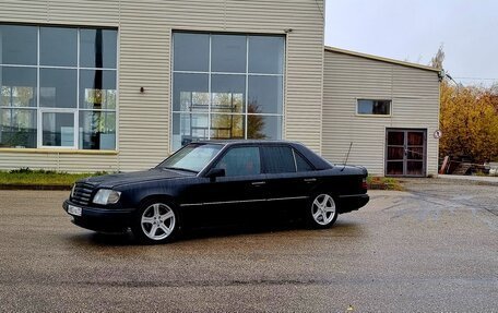 Mercedes-Benz E-Класс, 1994 год, 200 000 рублей, 9 фотография