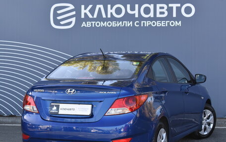 Hyundai Solaris II рестайлинг, 2011 год, 820 000 рублей, 2 фотография