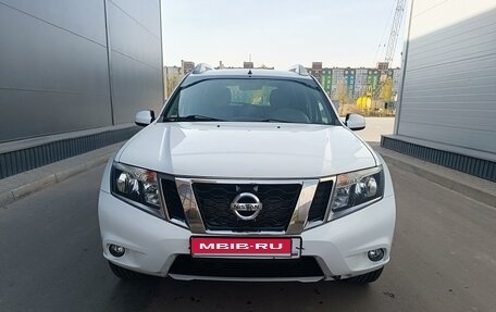 Nissan Terrano III, 2015 год, 1 295 000 рублей, 2 фотография