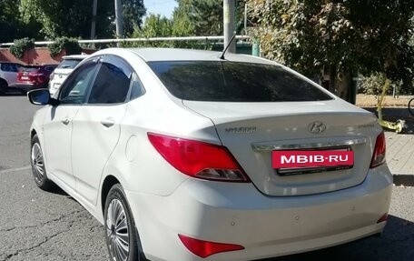 Hyundai Solaris II рестайлинг, 2015 год, 1 220 000 рублей, 2 фотография