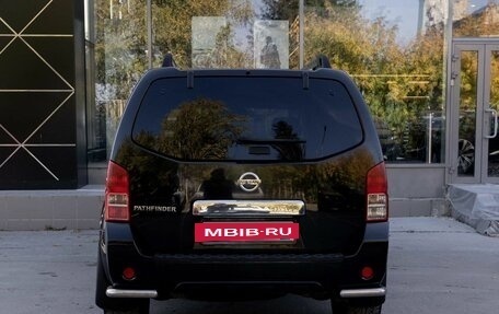 Nissan Pathfinder, 2011 год, 1 900 000 рублей, 4 фотография