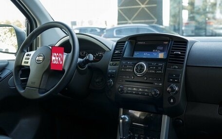 Nissan Pathfinder, 2011 год, 1 900 000 рублей, 11 фотография