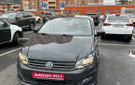 Volkswagen Polo VI (EU Market), 2015 год, 1 050 000 рублей, 2 фотография