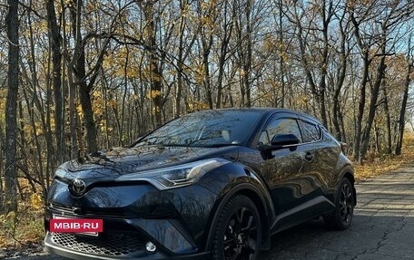 Toyota C-HR I рестайлинг, 2019 год, 2 190 000 рублей, 9 фотография