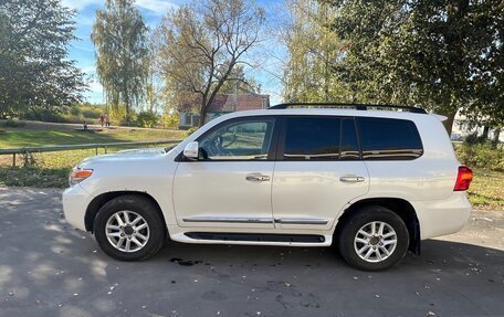 Toyota Land Cruiser 200, 2013 год, 3 000 000 рублей, 2 фотография