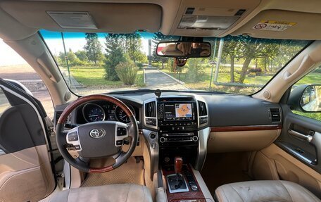 Toyota Land Cruiser 200, 2013 год, 3 000 000 рублей, 11 фотография