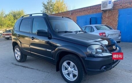 Chevrolet Niva I рестайлинг, 2017 год, 780 000 рублей, 8 фотография