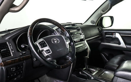 Toyota Land Cruiser 200, 2012 год, 4 449 000 рублей, 17 фотография