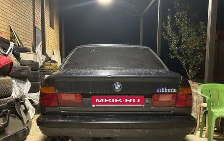 BMW 5 серия, 1990 год, 300 000 рублей, 3 фотография