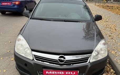 Opel Astra H, 2009 год, 590 000 рублей, 1 фотография