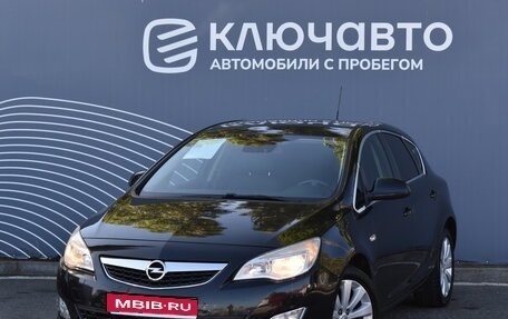 Opel Astra J, 2011 год, 880 000 рублей, 1 фотография