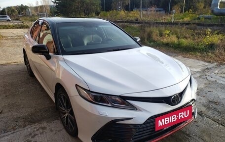 Toyota Camry, 2021 год, 3 500 000 рублей, 12 фотография