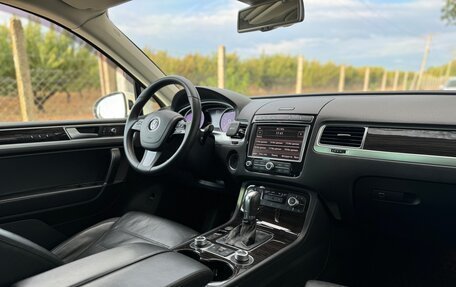 Volkswagen Touareg III, 2016 год, 3 850 000 рублей, 21 фотография