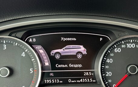 Volkswagen Touareg III, 2016 год, 3 850 000 рублей, 28 фотография