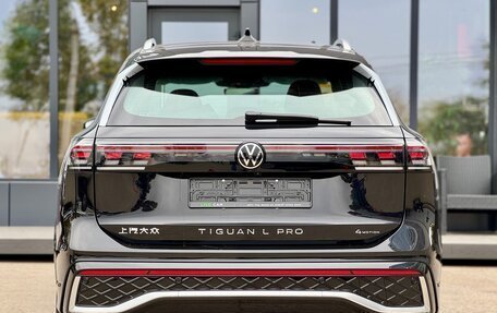 Volkswagen Tiguan, 2024 год, 6 000 000 рублей, 6 фотография