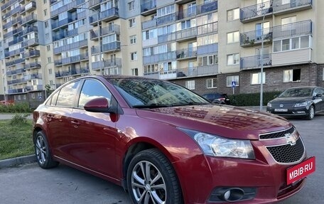 Chevrolet Cruze II, 2009 год, 950 000 рублей, 3 фотография