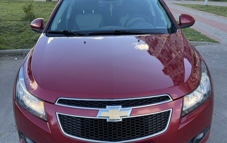 Chevrolet Cruze II, 2009 год, 950 000 рублей, 2 фотография